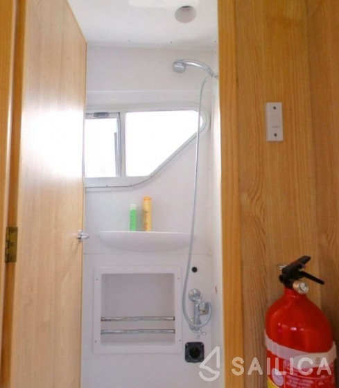 Le Boat Tango - Yacht Charter Sailica