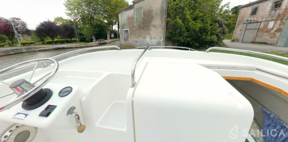 Le Boat Tango - Yacht Charter Sailica