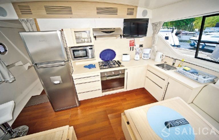 Le Boat Vision 3 - Yacht Charter Sailica