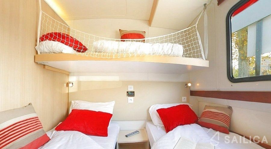 Le Boat Vision 3 - Yacht Charter Sailica