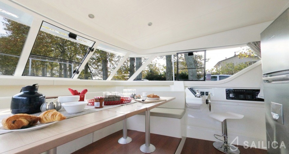 Le Boat Vision 3 - Yacht Charter Sailica