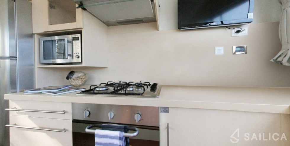 Le Boat Vision 3 - Yacht Charter Sailica