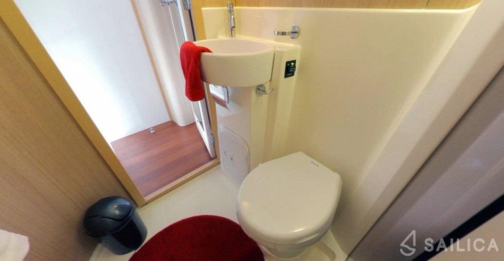 Le Boat Vision 3 - Yacht Charter Sailica