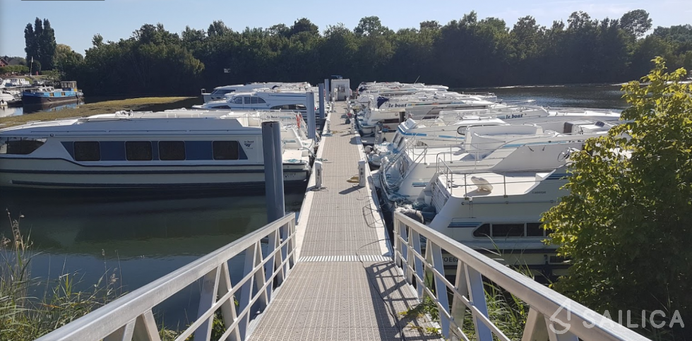 Le Boat Vision 3 - Yacht Charter Sailica