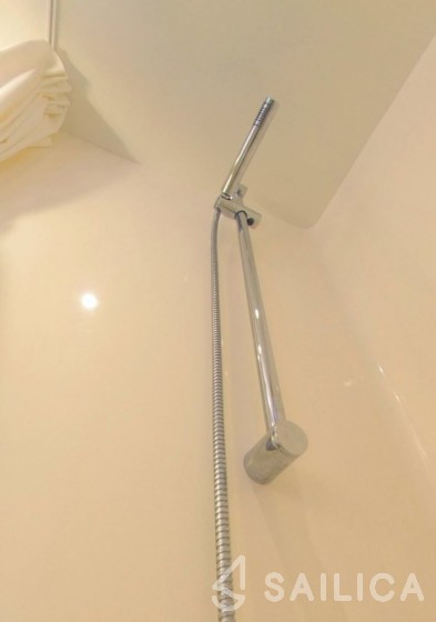 Le Boat Vision 4 - Yacht Charter Sailica