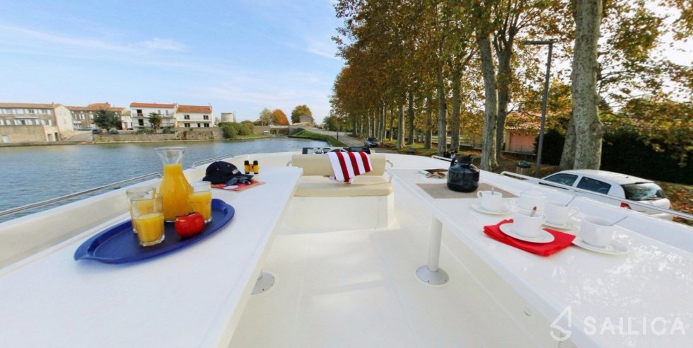Le Boat Vision 4 - Yacht Charter Sailica