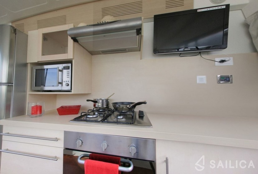 Le Boat Vision 4 - Yacht Charter Sailica