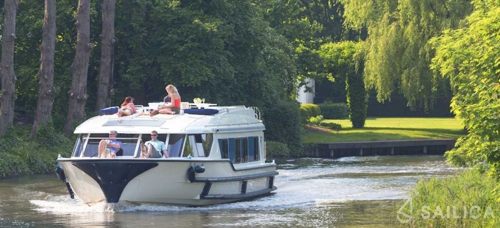 Le Boat Vision 4 - Yacht Charter Sailica