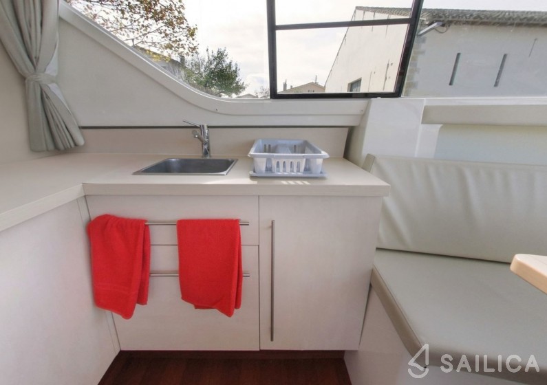 Le Boat Vision 4 - Yacht Charter Sailica