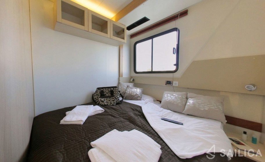 Le Boat Vision 4 - Yacht Charter Sailica