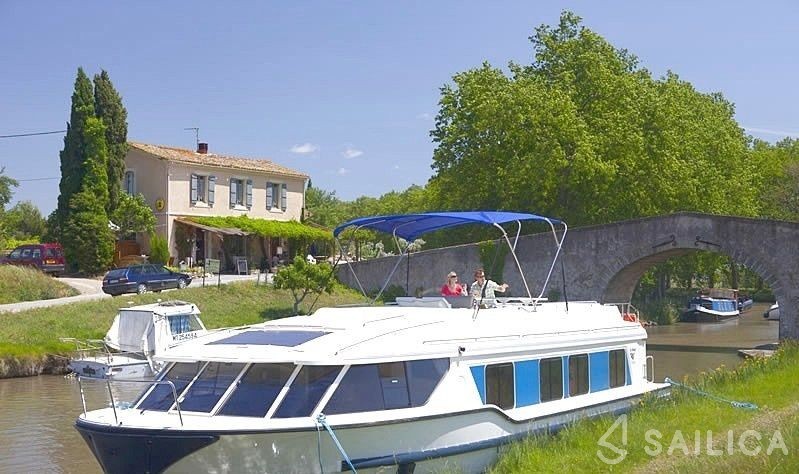 Le Boat Vision 4 - Yacht Charter Sailica