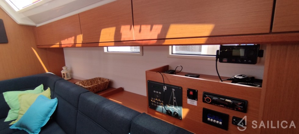 Bavaria 46 Cruiser - Yacht Charter Sailica