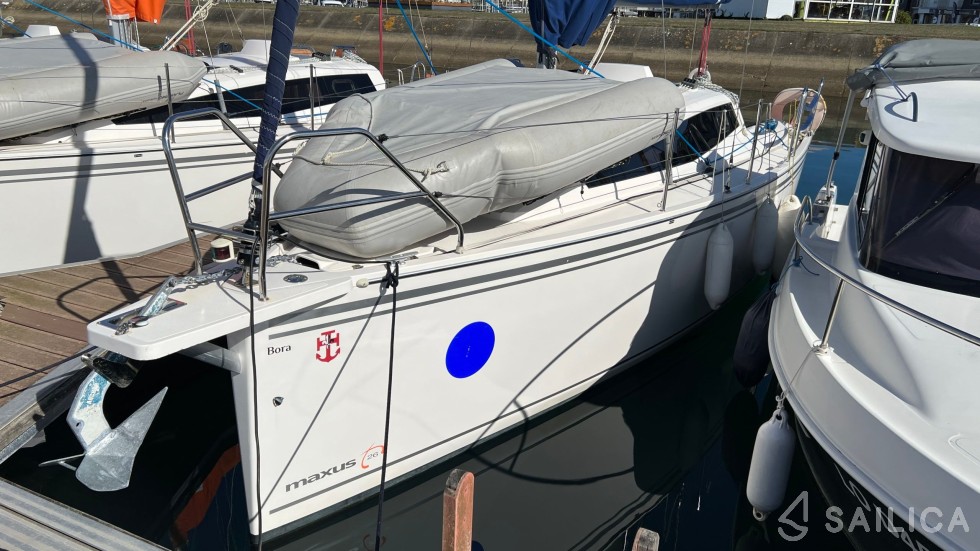 Maxus 26 Standard - Yacht Charter Sailica