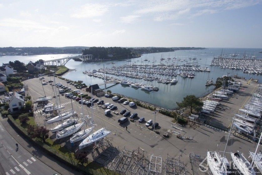 Pogo 30 - Yacht Charter Sailica