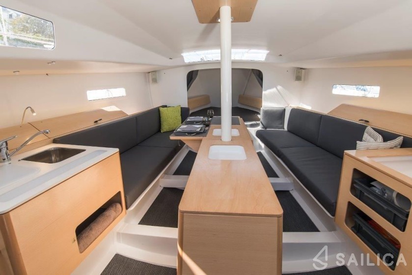 Pogo 30 - Yacht Charter Sailica