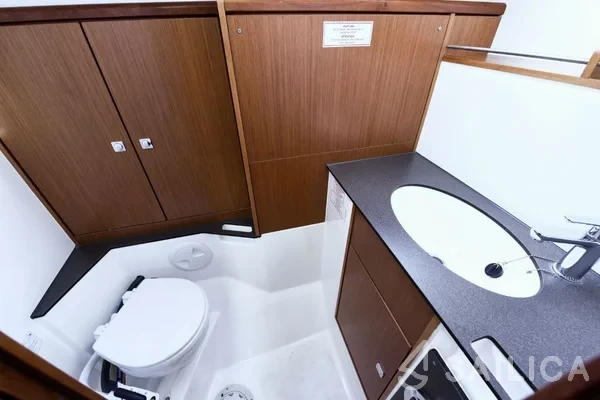 Bavaria 37 Cruiser - Yacht Charter Sailica