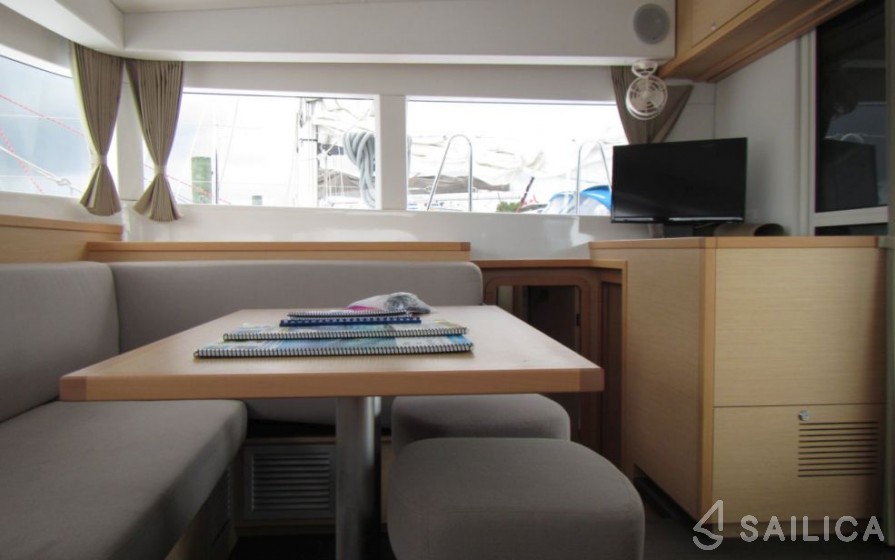 Lagoon 39 - Yacht Charter Sailica