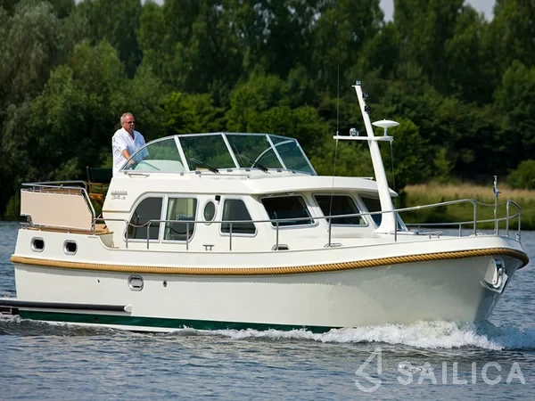Grand Sturdy 34.9 - Yacht Charter Sailica