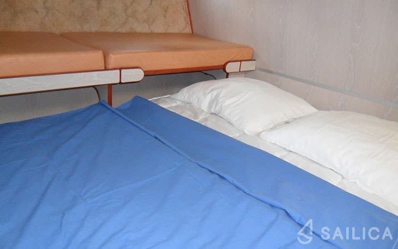 Confort 900 DP - Yacht Charter Sailica