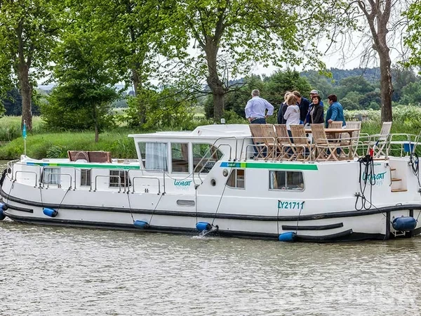 Pénichette 1500FB - Yacht Charter Sailica