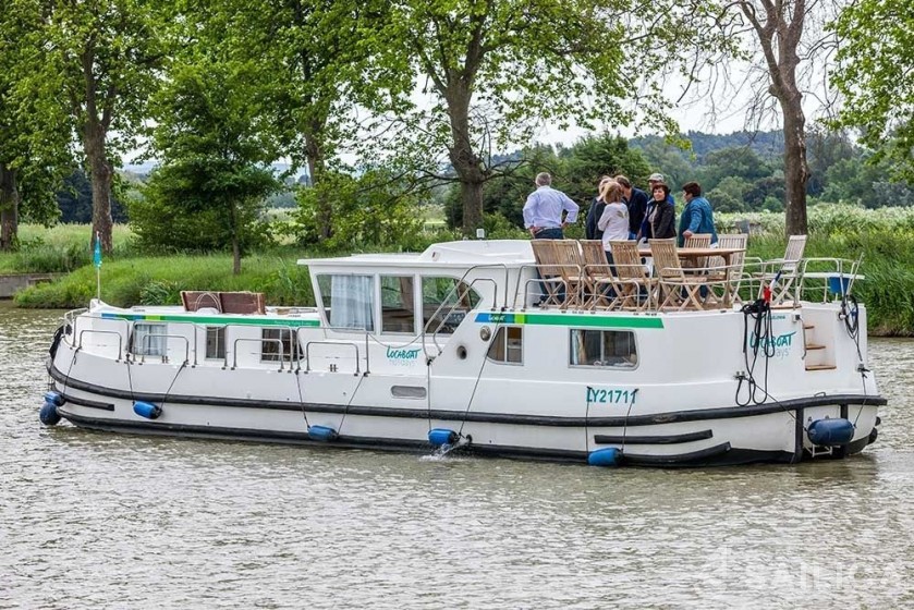 Pénichette 1500FB - Yacht Charter Sailica
