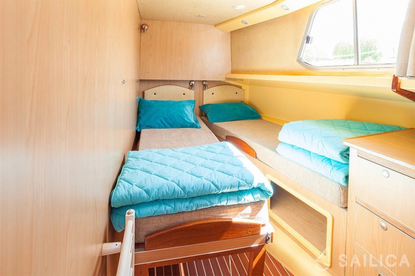 Pénichette 1500FB - Yacht Charter Sailica