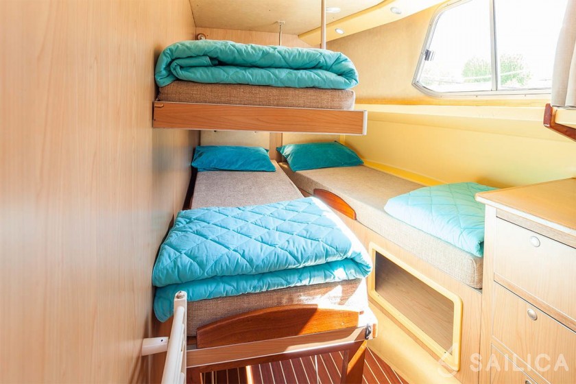 Pénichette 1500FB - Yacht Charter Sailica