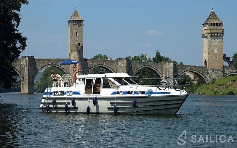 Tarpon 37 - Yacht Charter Sailica