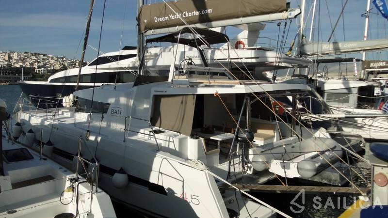 Bali 4.5 - Yacht Charter Sailica