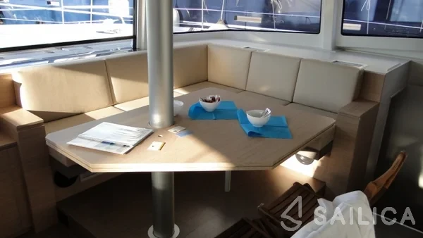 Bali 4.5 - Yacht Charter Sailica
