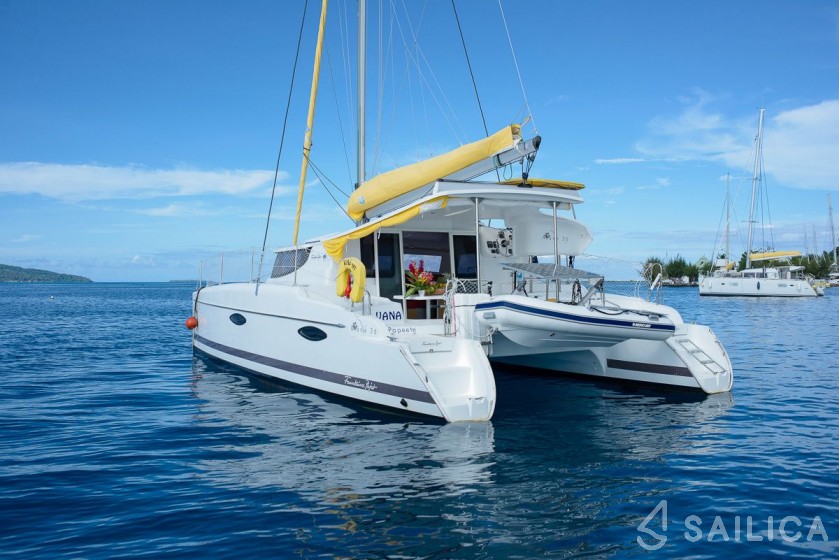 Mahé 36 - Yacht Charter Sailica