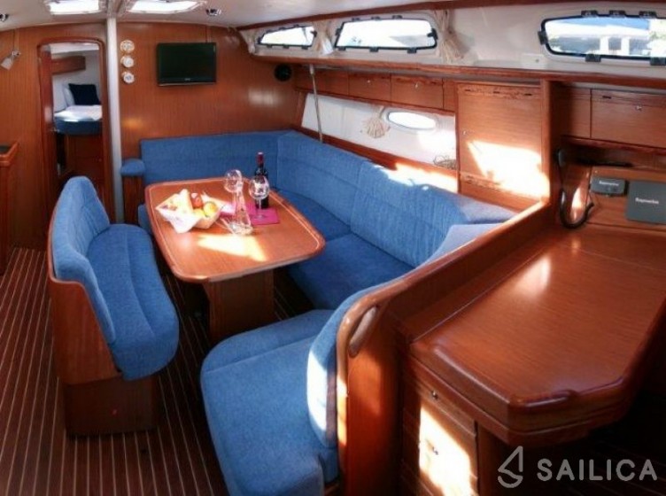 Bavaria 40 - Yacht Charter Sailica