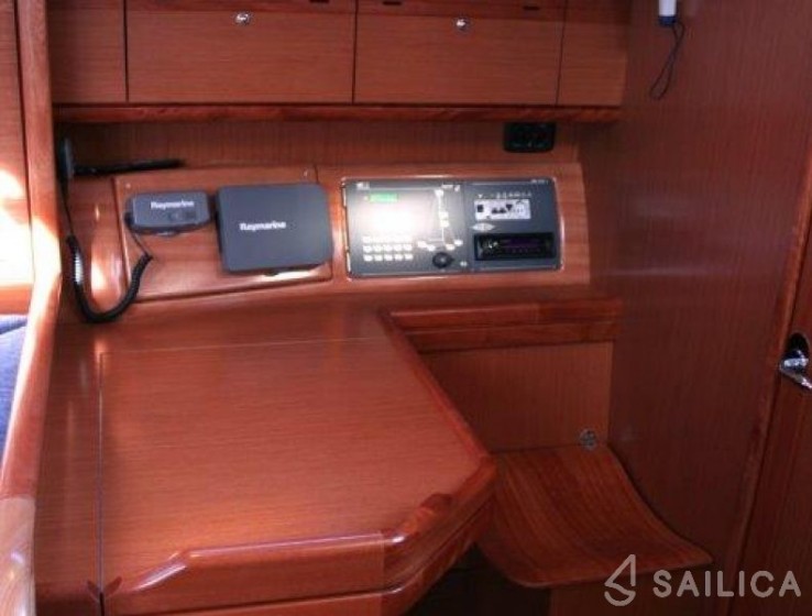 Bavaria 40 - Yacht Charter Sailica