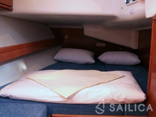 Bavaria 40 - Yacht Charter Sailica