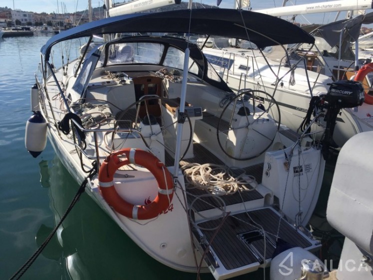 Bavaria 40 - Yacht Charter Sailica