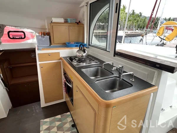 Lagoon 380 S2 - Yacht Charter Sailica
