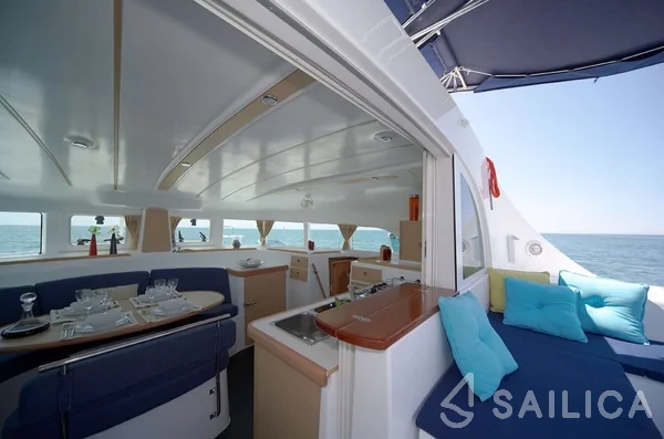 Lagoon 380 S2 - Yacht Charter Sailica