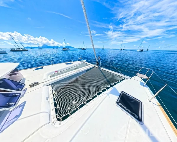 Lagoon 400 S2 - Yacht Charter Sailica