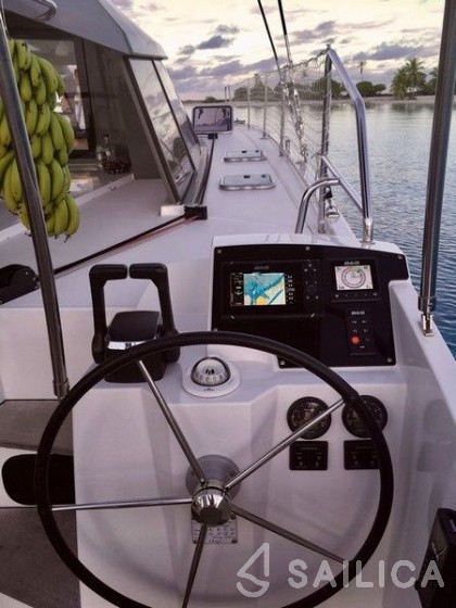 Nautitech 40 - Yacht Charter Sailica