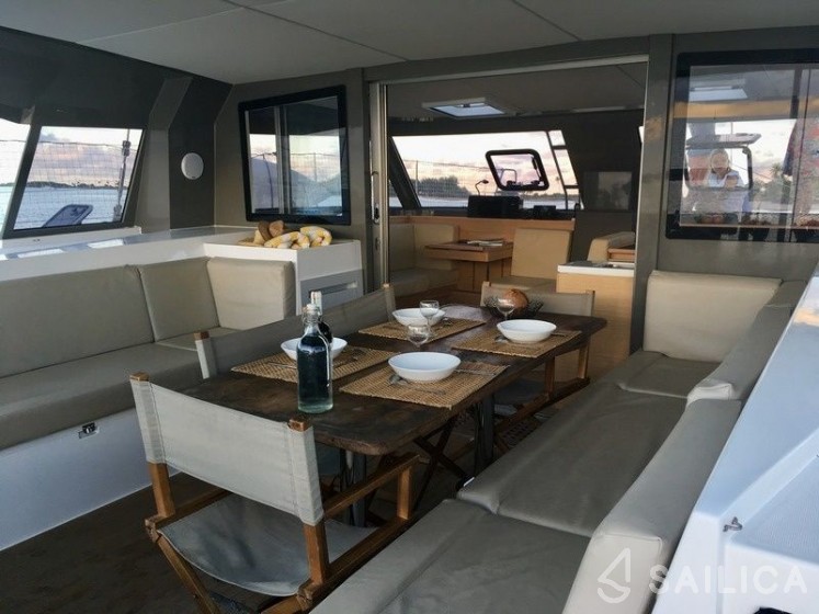 Nautitech 40 - Yacht Charter Sailica