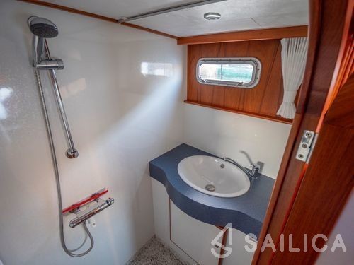 Babro 1150 XL - Yacht Charter Sailica