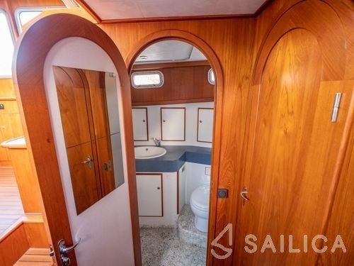Babro 1150 XL - Yacht Charter Sailica
