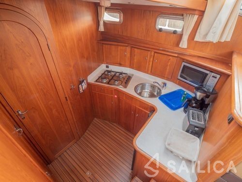 Babro 1150 XL - Yacht Charter Sailica
