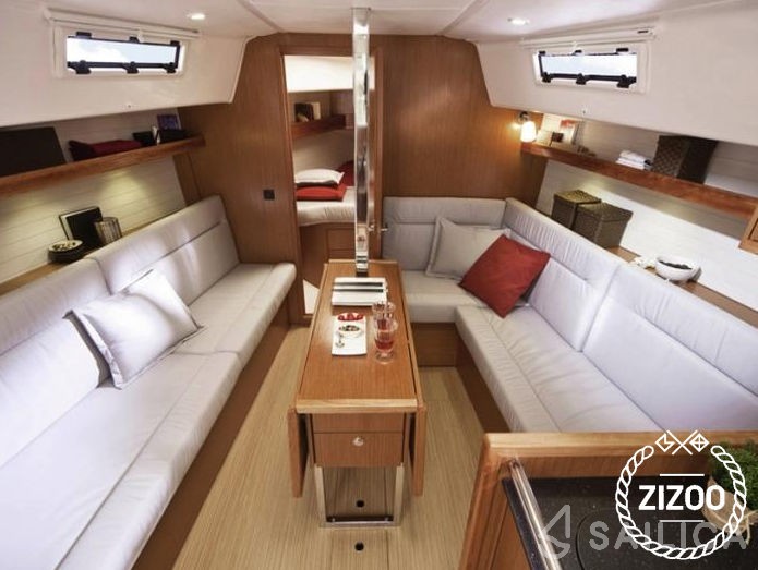 Bavaria 32 Cruiser - Yacht Charter Sailica