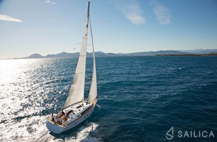 Bavaria 46 Cruiser - Yacht Charter Sailica