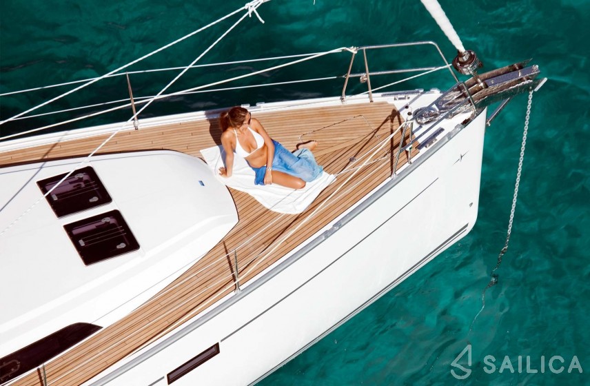 Bavaria 46 Cruiser - Yacht Charter Sailica