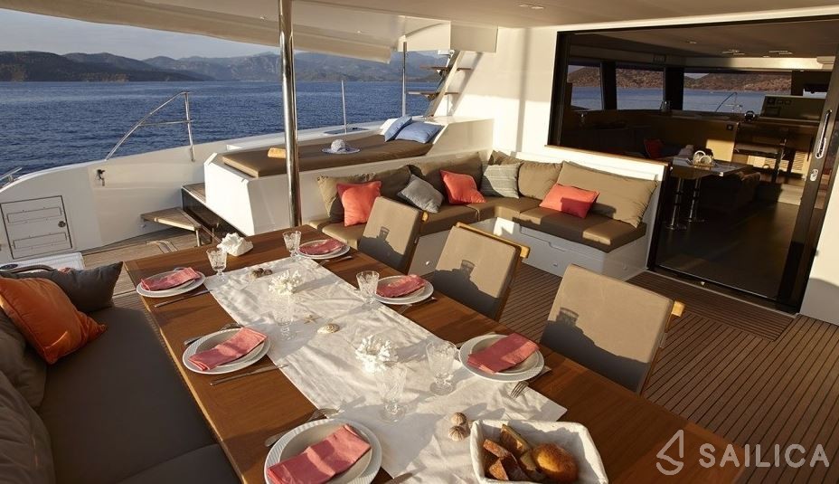 IPANEMA 58 - Yacht Charter Sailica