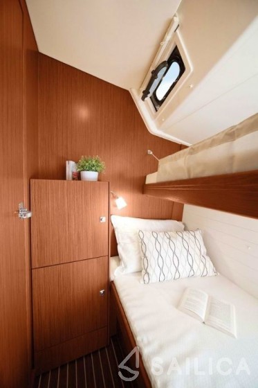Bavaria Cruiser 51 - Yacht Charter Sailica