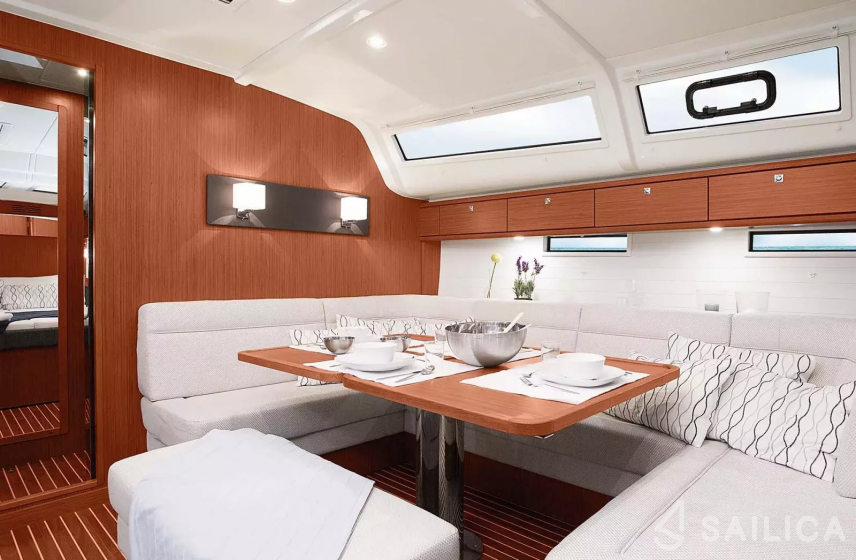 Bavaria Cruiser 51 - Yacht Charter Sailica