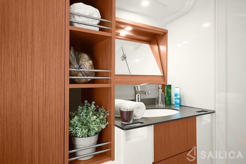 Bavaria Cruiser 51 - Yacht Charter Sailica
